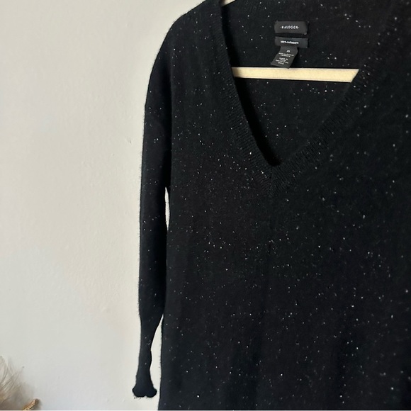 Halogen Speckle Black Cashmere Vneck Sweater Medium - Picture 5 of 7